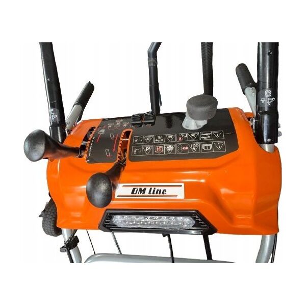 OLEO-MAC SNOW BLOWER ASN66G