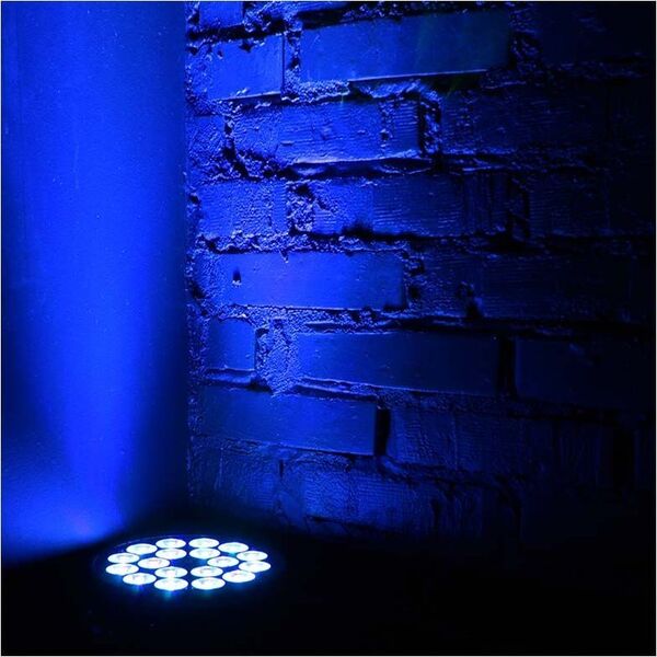 LIGHT4ME ALU QUAD PAR 18x6W RGBW reflektor sceniczny LED
