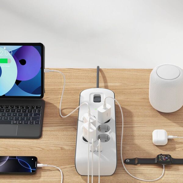 Belkin Πολύπριζο προστασίας από υπερτάσεις 650J, 6 υποδοχές Schuko, 2x USB-A, 2μ
