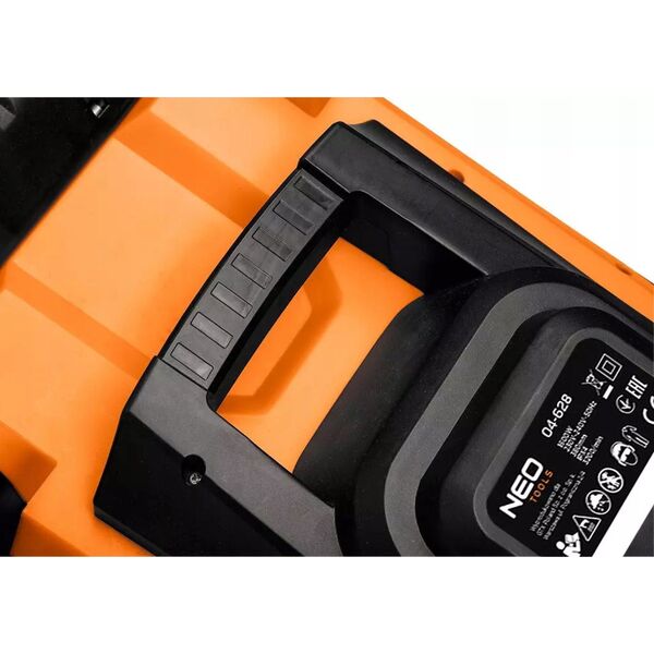 Kosiarka 1600W 380mm, kosz 45L / 28.30.40.0