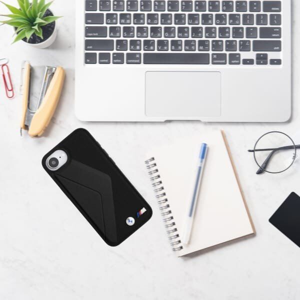 Θήκη BMW Oversized Stripes MagSafe για iPhone 16e μαύρο
