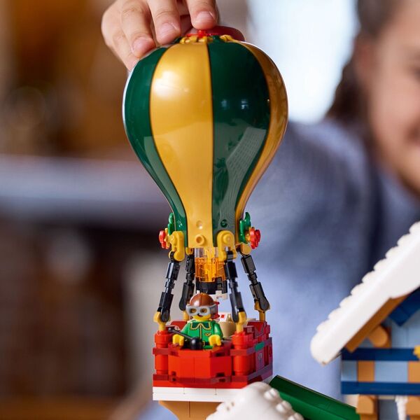 LEGO Icons Poczta Świętego Mikołaja (10339)
