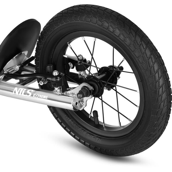 WH10121 ΠΑΤΙΝΙ ΜΕ ΦΟΥΣΚΩΤΟΥΣ ΤΡΟΧΟΥΣ 16/12'' Nils Extreme