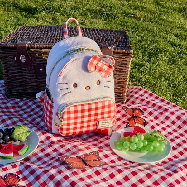 Σακίδιο πλάτης Loungefly Sanrio Hello Kitty 28εκ