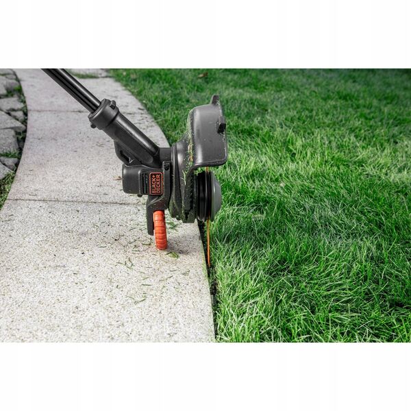 Black & Decker Akumuliatorinė žoliapjovė su 25 cm ašmenimis, 18V, Juodas & Decker [BCSTR918D1-QW] 2,0Ah