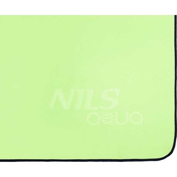 Nils Extreme Ręcznik z mikrofibry Nils Aqua NAR11 140x70 cm zielony