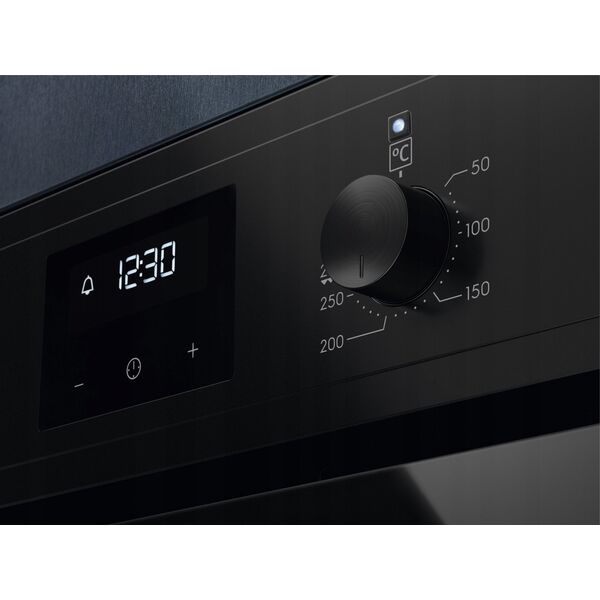 Piekarnik Electrolux Juodos spalvos orkkaitė Electrolux EOF3C50H