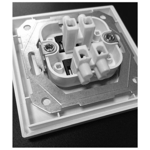 2 SPEAKER CONNECTION SOCKET EPSILON ĮGL