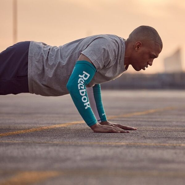 Reebok REEBOK RĘKAWY KOMPRESYJNE ACTIVCHILL XL MORSKIE RASL-13026GN