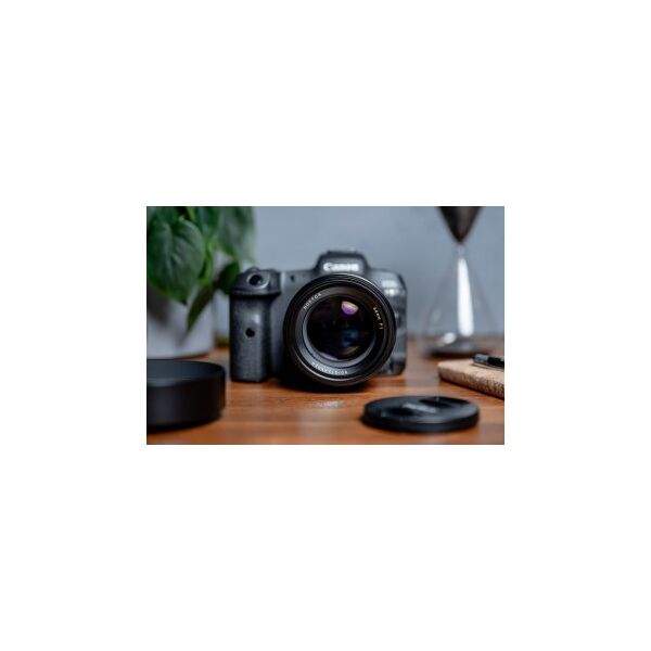Φακός Voigtlander Nokton 50 mm f/1,0 για Canon RF