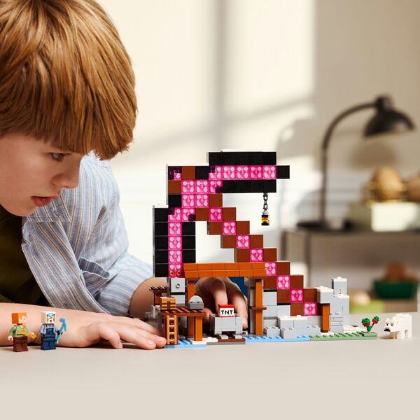 Minecraft Kilofowa kopalnia (21277)
