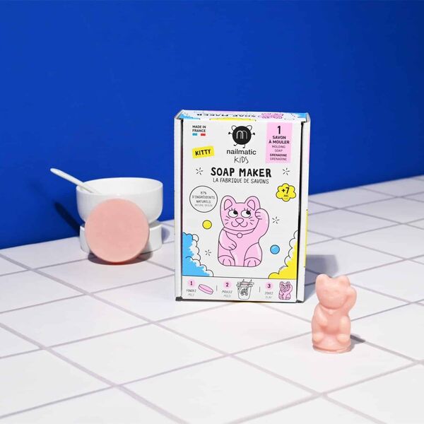 Σετ κατασκευής σαπουνιού για παιδιά Nailmatic Kids Kitti, 1 τεμ.