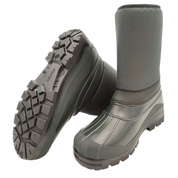 MAN SNOW SHOES WORKERX44S