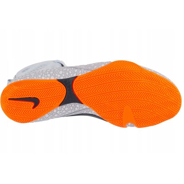 Nike Machomai 3 SE HQ2831-900 białe 41