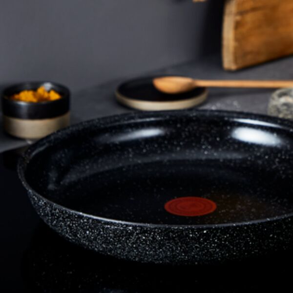 Tefal Intens'Ceram τηγάνι 24 εκ, μαύρο