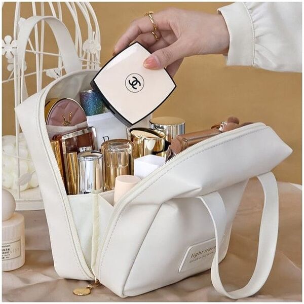 Kosmetyczka organizer na kosmetyki z rączką 17x7x19cm kremowa KS128B