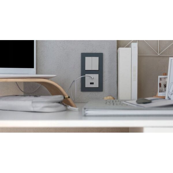 Διακόπτης κηροπήγιο Kontakt-Simon 55 TW5.01/114 μονάδα 10 AX, 250V~, ταχυσύνδεσμοι ανοιχτό γκρι ματ
