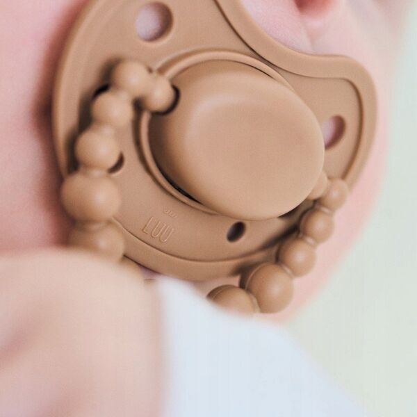 Πιπίλα LUU KIDS 0-3M MILK HAZELNUT