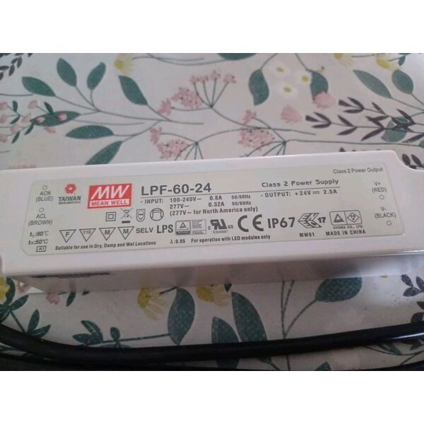 Sourcing ΜΟΝΟ ΕΞΟΔΟΣ ΤΡΟΦΟΔΟΤΙΚΟ LED 24V 2.5A