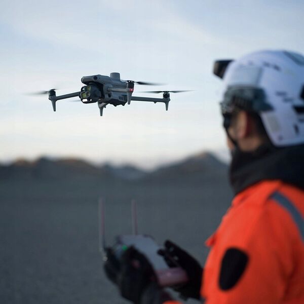 Dron DJI Matrice 4T + DJI Care Plus 1 rok