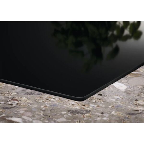 Επαγωγική εστία Electrolux ELECTROLUX ΕΠΑΓΩΓΙΚΗ ΕΣΤΙΑ ΜΕ ΑΠΟΡΡΟΦΗΤΗΡΑ KCC84453CK 83 CM