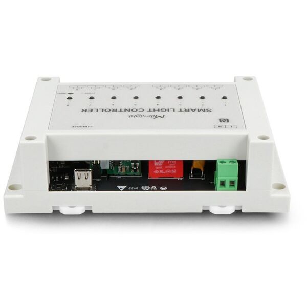 Milesight WS558 Διακόπτης Έξυπνος ελεγκτής φωτισμού με τεχνολογία LoraWan 8x παθητική έξοδος, μέγιστο συνολικό φορτίο 40A ή 10A ανά έξοδο για Smartcity και Smartbuilding