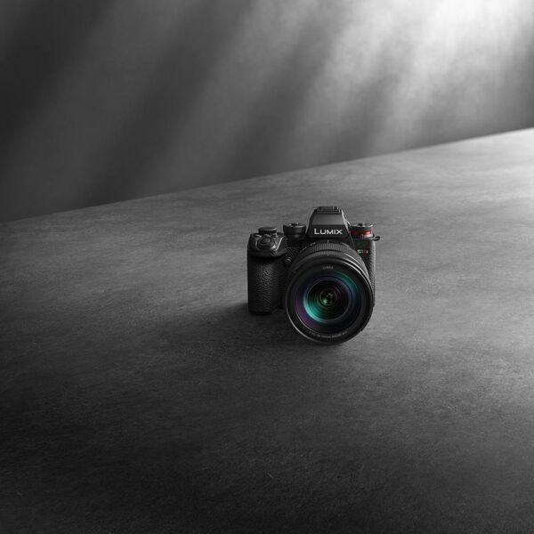 Panasonic Lumix DC-S1 II E + 24-105mm Kit