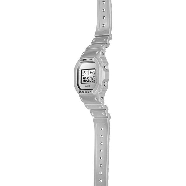 Zegarek G-SHOCK Casio G-Shock DW-5600FF-8ER 200m srebrny