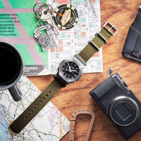 Zegarek G-SHOCK Casio G-Shock GM-2100CB-3AER 200m zielony
