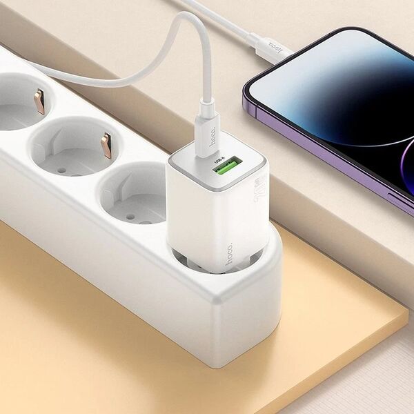 Φορτιστής τοίχου για τηλέφωνο HOCO USB A + USB C QC PD 3A 20W + καλώδιο USB C σε Lightning N41 λευκό