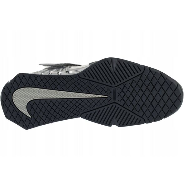 Nike Savaleos SE FZ8664-001 λευκό 45,5