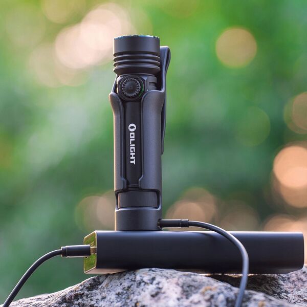 Φακός Olight Seeker 4 Pro