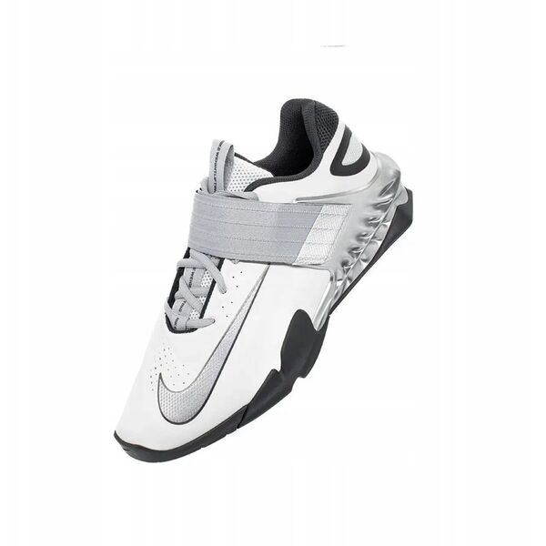 Nike Savaleos SE FZ8664-001 λευκό 45