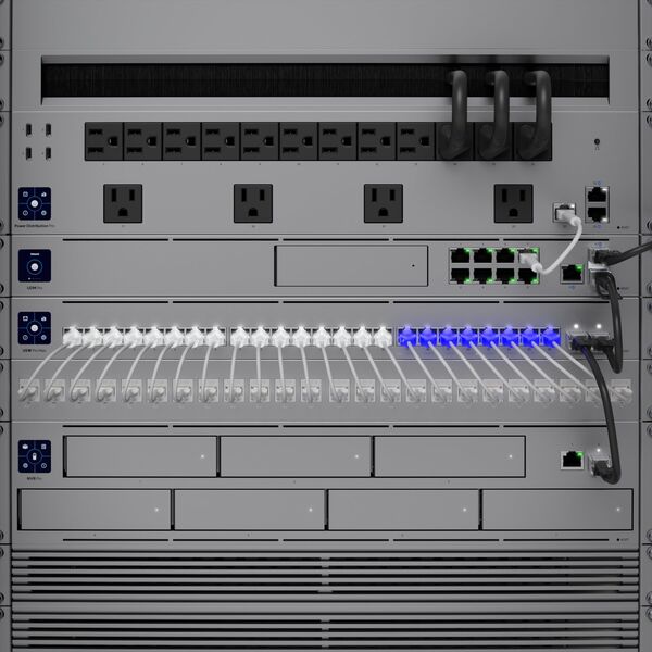 UBIQUITI USW-PRO-MAX-24-EU UNIFI 24 PORT MULTI-GIGABIT SWITCH WITH LAYER3 FEATURES AND ETHERLIGHTING