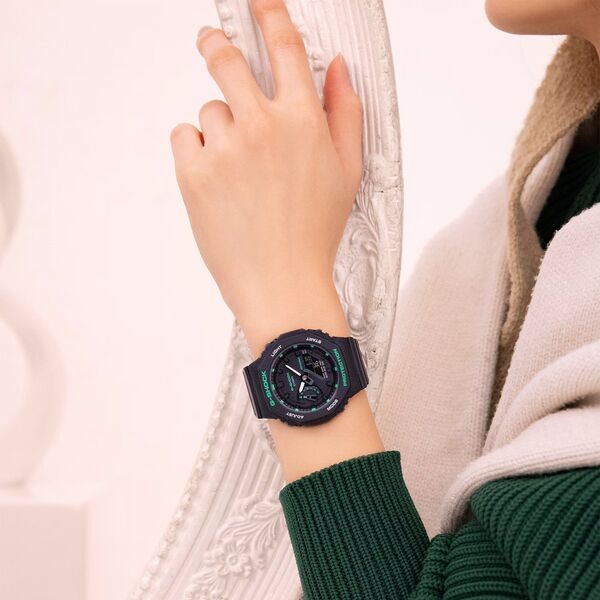 Zegarek G-SHOCK Casio G-Shock GMA-S2100GA-1AER 200m czarny