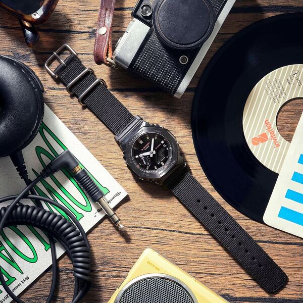 Zegarek G-SHOCK Casio G-Shock GM-2100CB-1AER 200m czarny