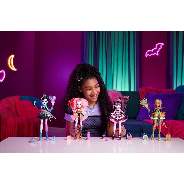 MONSTER HIGH STRASZYSŁODKIE URODZINY Frankie Stein JBG75