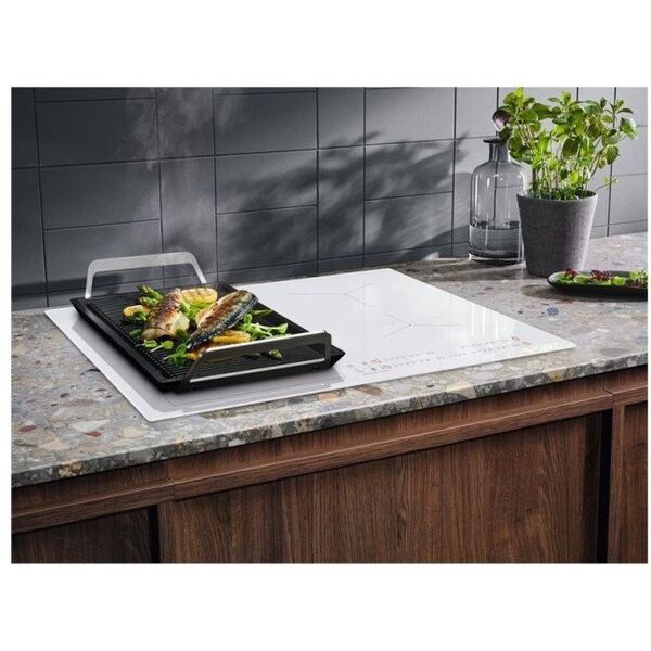 Montuojama indukcinė kaitlentė Electrolux EIV63440BW