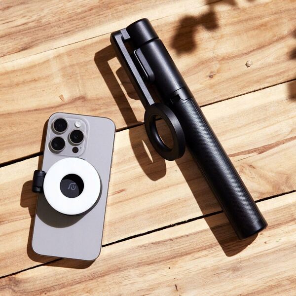 Adam Elements Selfie Pro - magnetyczny selfie stick bluetooth ze statywem i lampką LED czarny - Gwarancja bezpieczeństwa. Proste raty. Bezpłatna wysyłka od 170 zł.