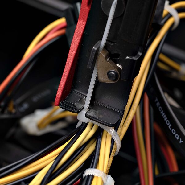 NYLON CABLE TIE GUN/TOOL