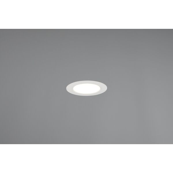 Recessed LED light TRIO VIRUNGA, IP44 6W 900lm 2300/3000/4000K white O11x8.5cm