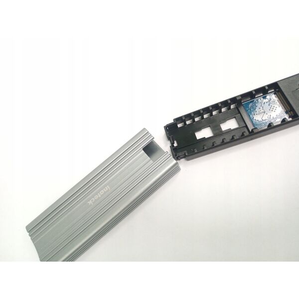 Inateck Festplattengehäuse NVMe M.2 USB 3.2 mit Kühlkissen