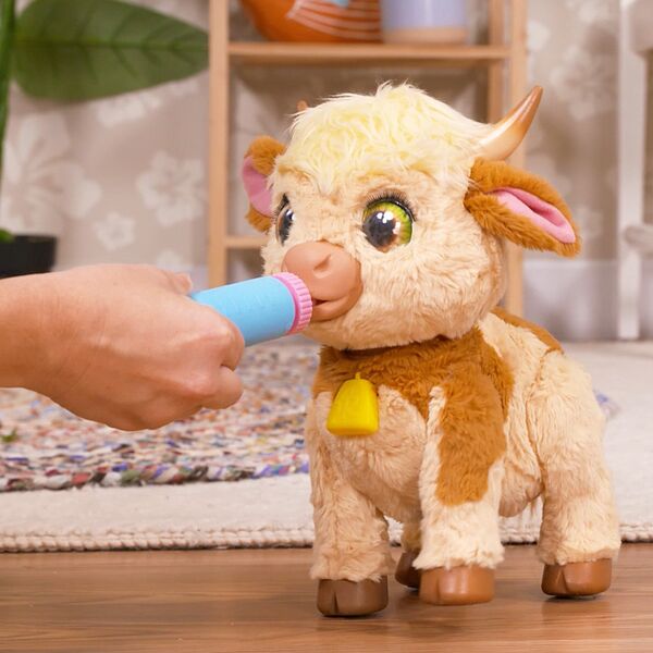 FurReal Maggie The Feed & Follow Cow