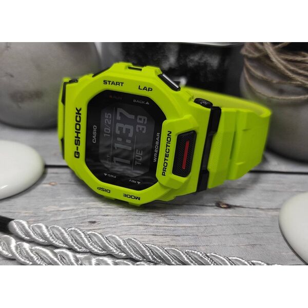 Zegarek G-SHOCK Zegarek Casio G-Shock G-SQUAD GBD-200-9ER z krokomierzem
