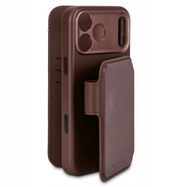 Decoded Leather Detachable Wallet - skórzana obudowa ochronna do iPhone 17 Pro kompatybilna z MagSafe (chocolat brown)