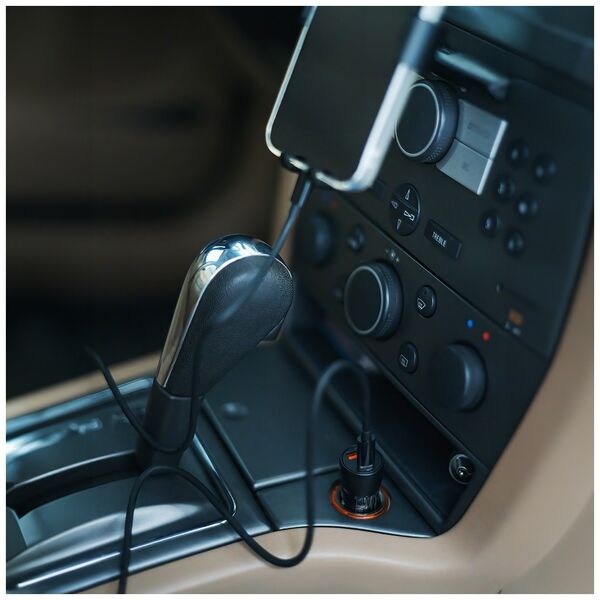 Maxlife MXCC-04 PD QC car charger 1x USB-C 1x USB 20W black + USB-C - Lightning cable 27W