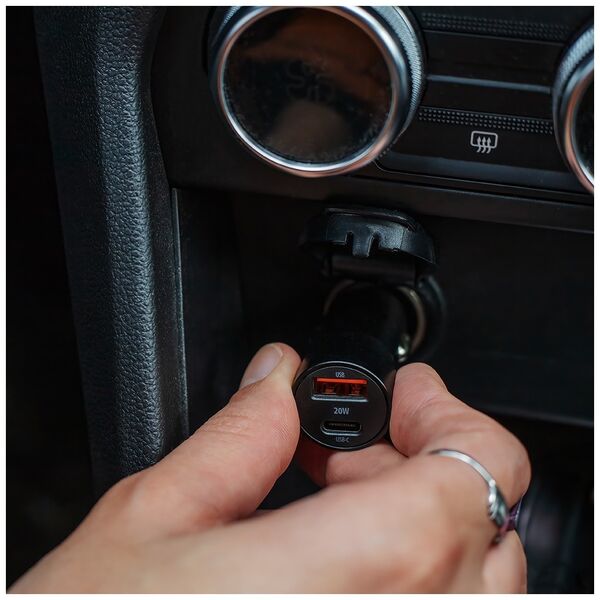 Maxlife MXCC-04 PD QC car charger 1x USB-C 1x USB 20W black + USB-C - Lightning cable 27W