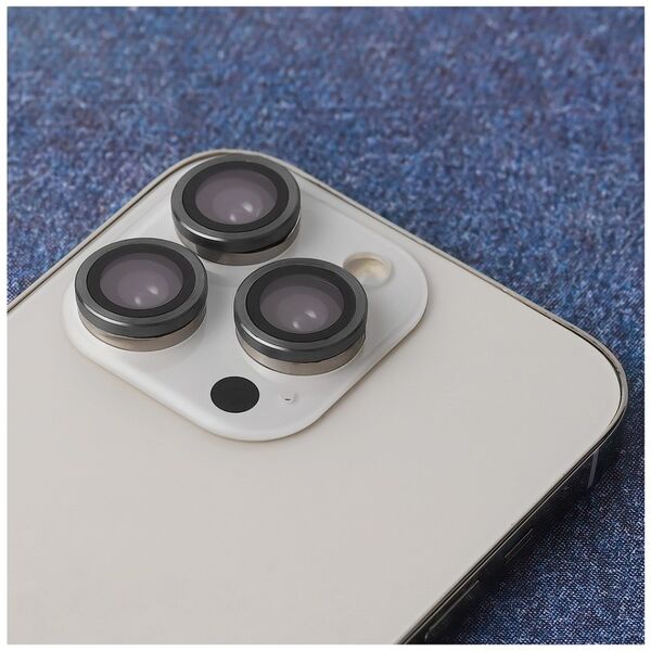 Single lens protection for iPhone 13 Pro / iPhone 13 Pro Max black frame