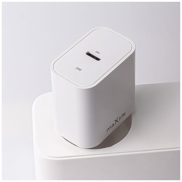 Maxlife MXTC-06-20C PD QC charger 1x USB-C 20W white + USB-C - USB-C cable 20W 5907457738393