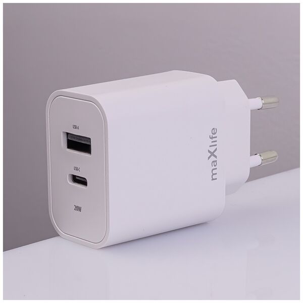 Maxlife MXTC-06-20AC PD QC charger 1x USB-C 1x USB 20W white + USB-C - USB-C cable 20W 5907457738409